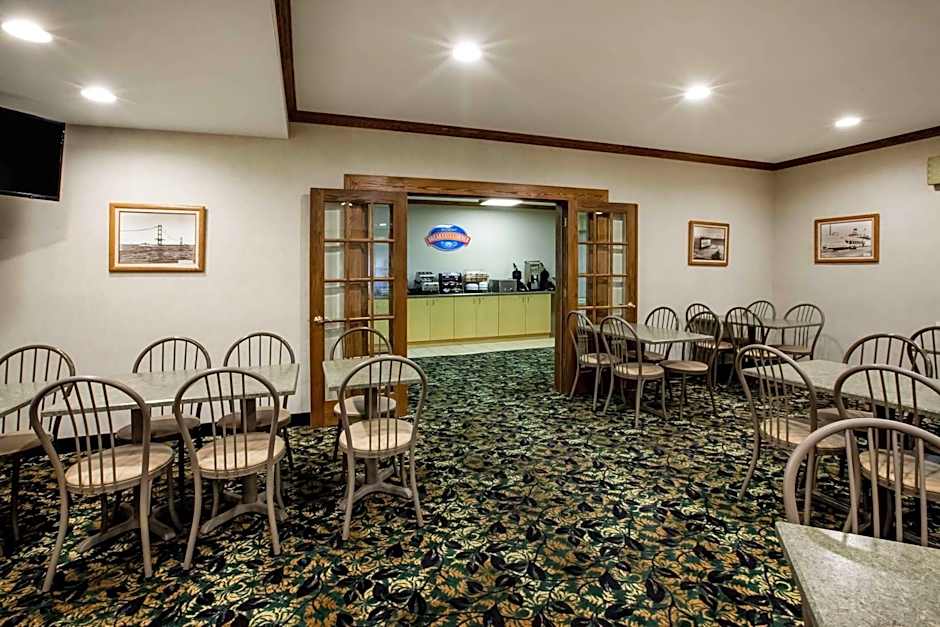Baymont by Wyndham Mackinaw City