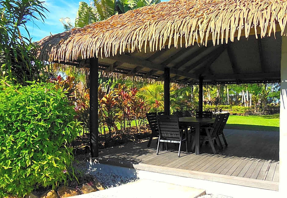 Lagoon Breeze Villas