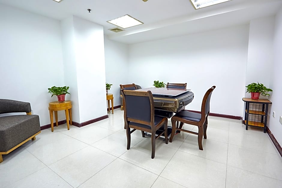 Holiday Inn Express Nanjing Xuanwu Lake By IHG