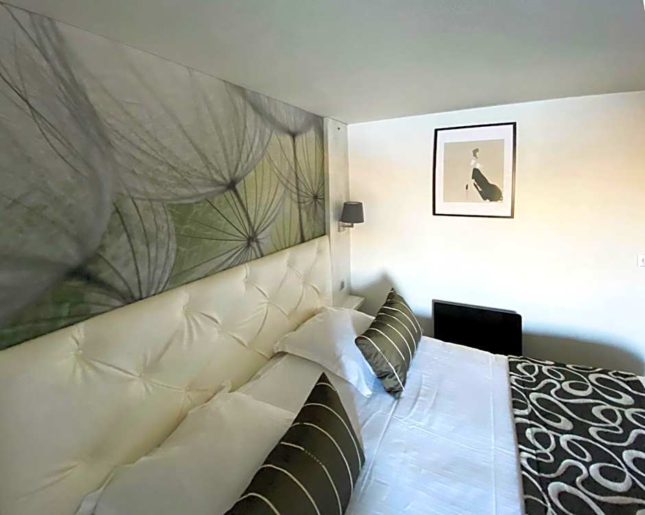 Logis Hotel des Lacs Paris Sud