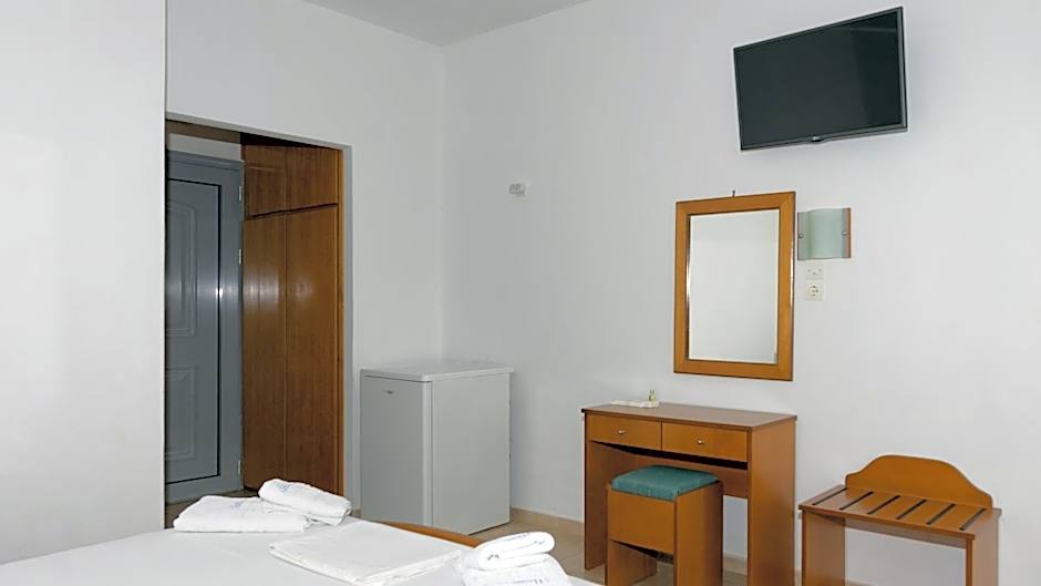 Kardamili Beach Hotel