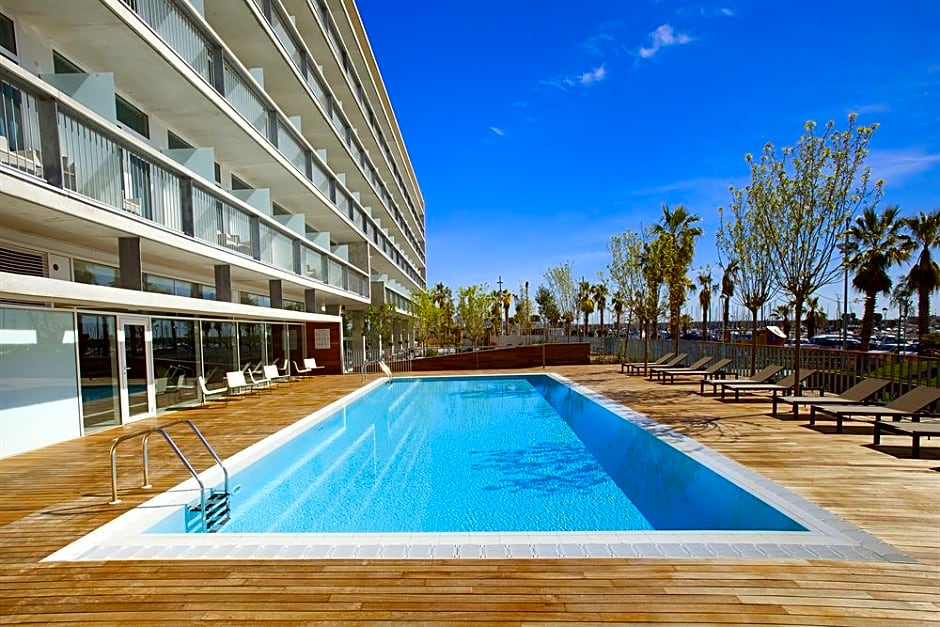 Atenea Port Barcelona Mataro