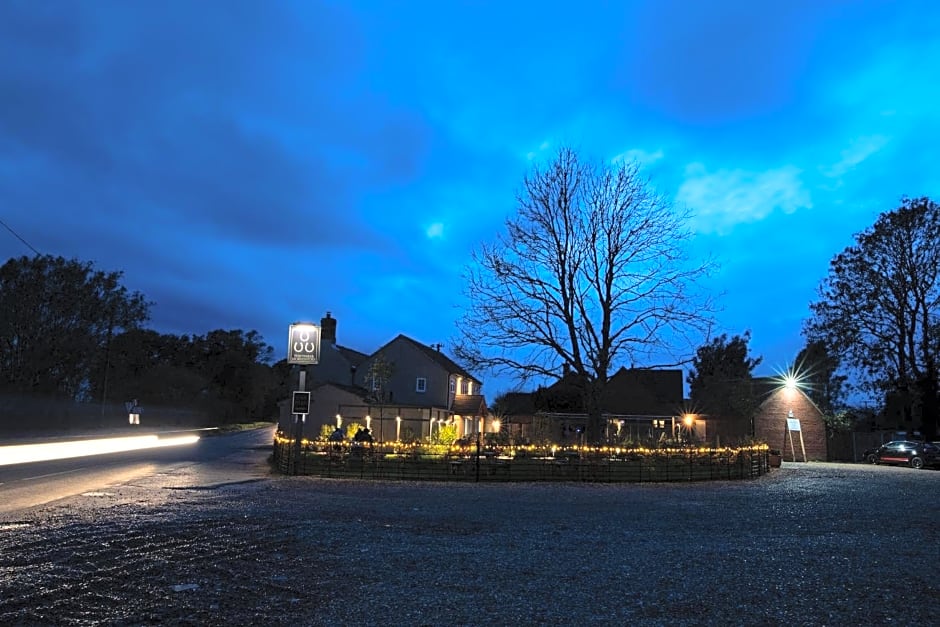 The Three Horseshoes