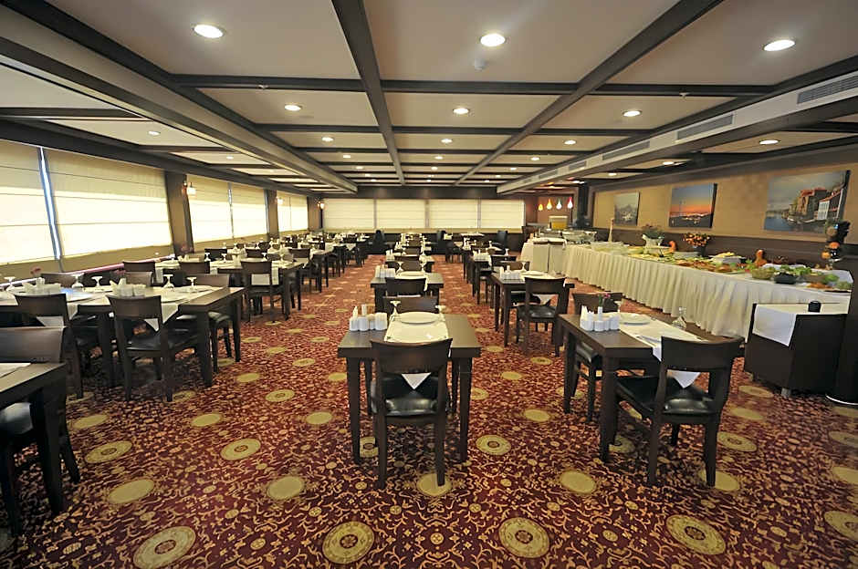 Rhiss Hotels Maltepe
