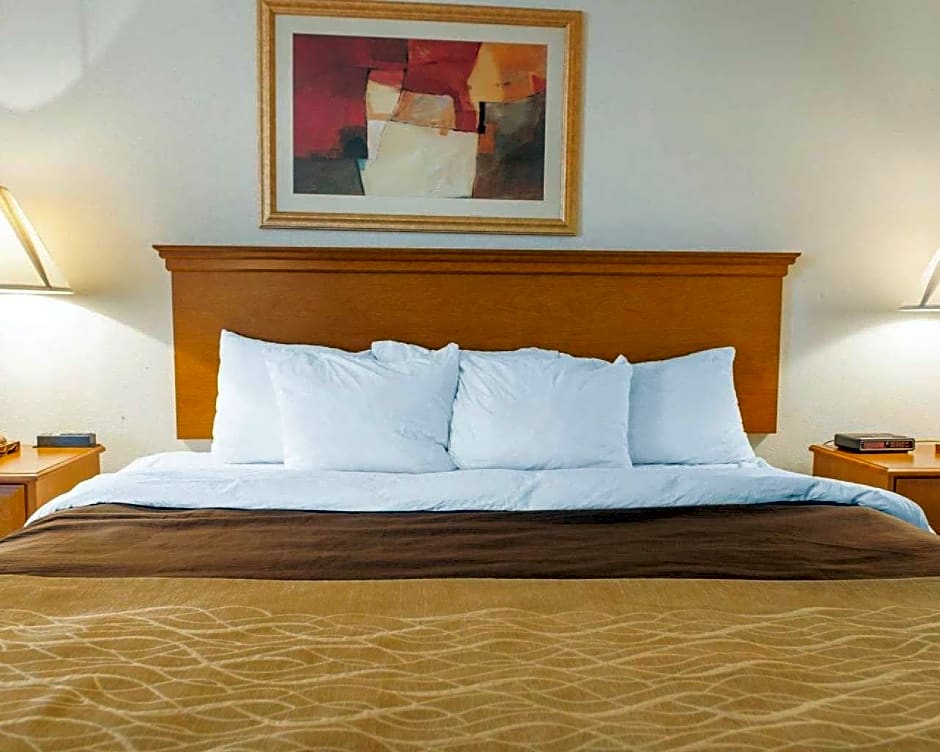 Quality Inn near Amish Country