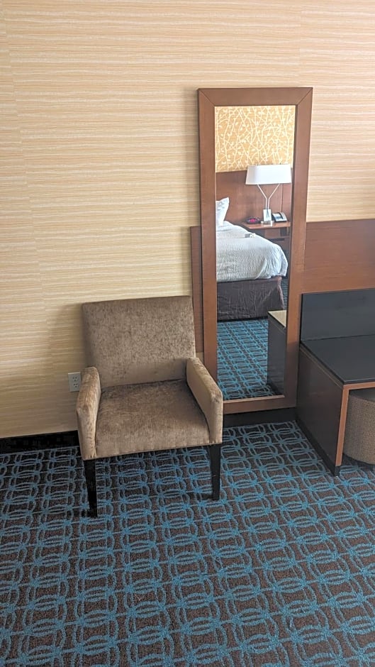 Fairfield Inn & Suites by Marriott Detroit Troy