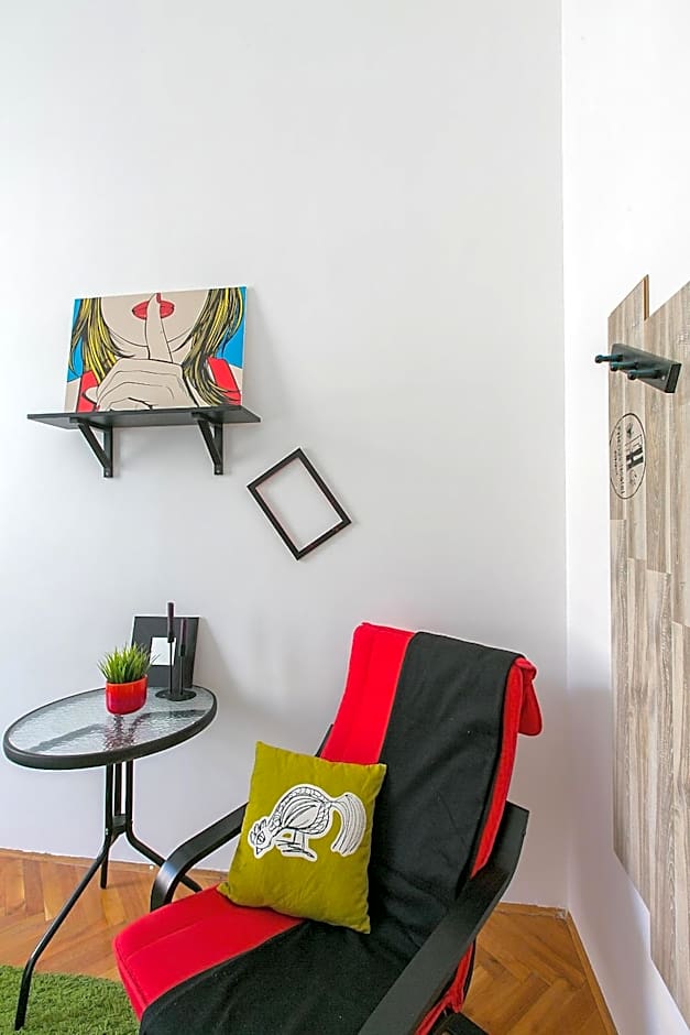 Friends Hostel & Apartments