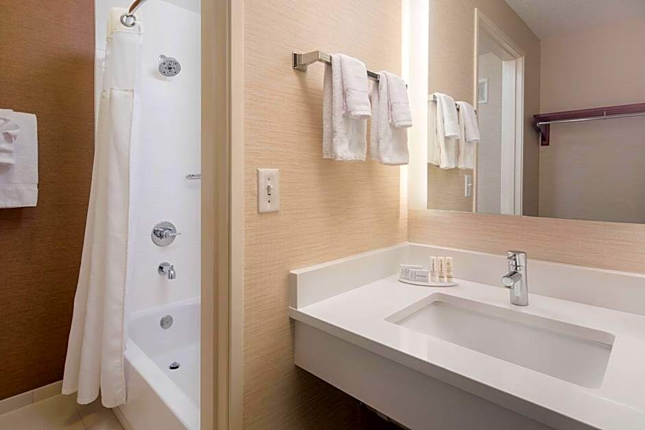 Fairfield Inn & Suites by Marriott Loveland Fort Collins