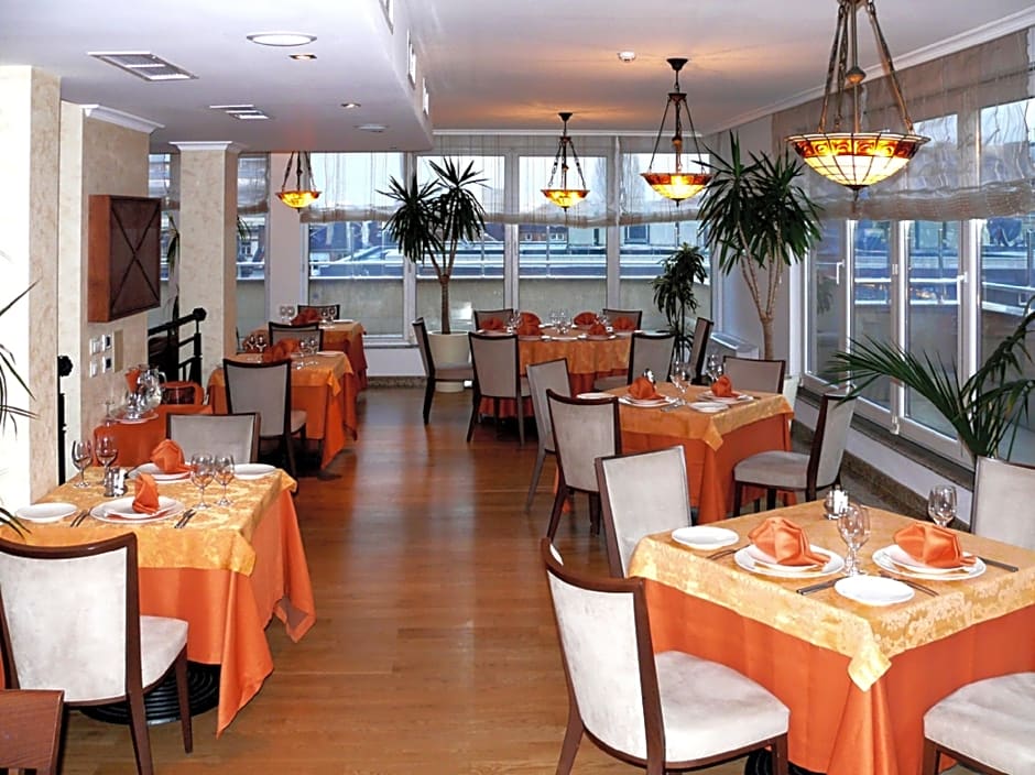 Arena Di Serdica Hotel