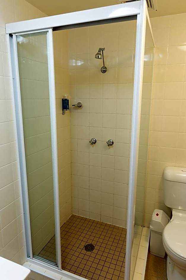 The Man from Snowy River Hotel