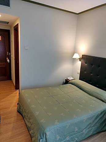 Classic Double Room (1 Adult)