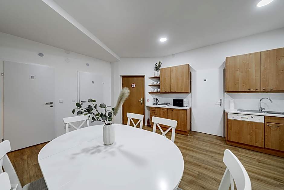 Central City Rooms by Home2