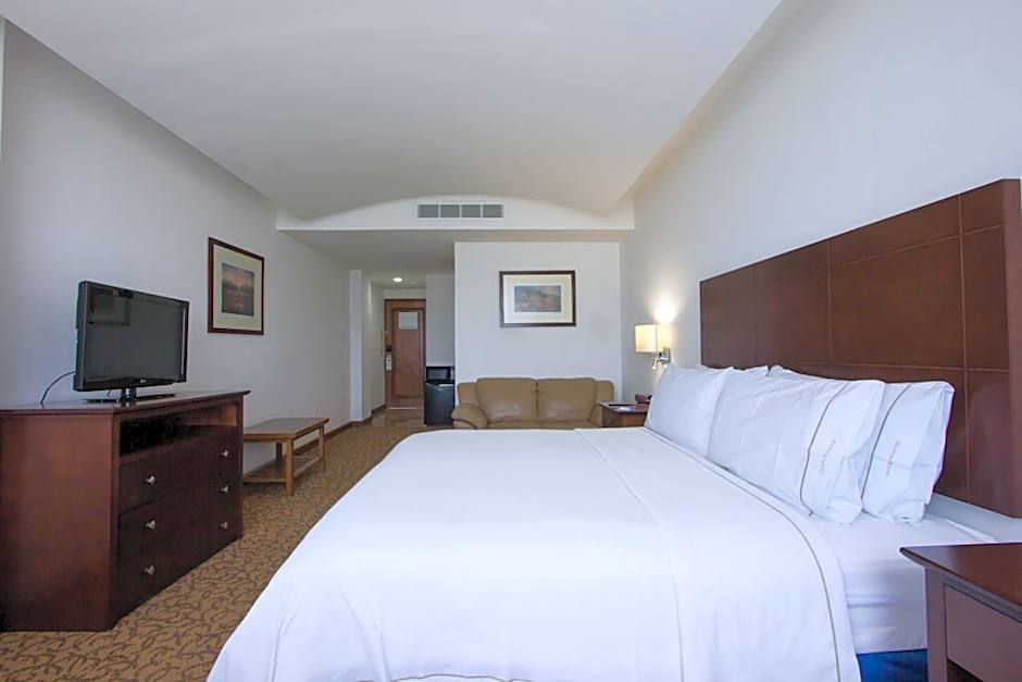 Holiday Inn Express Nuevo Laredo By IHG