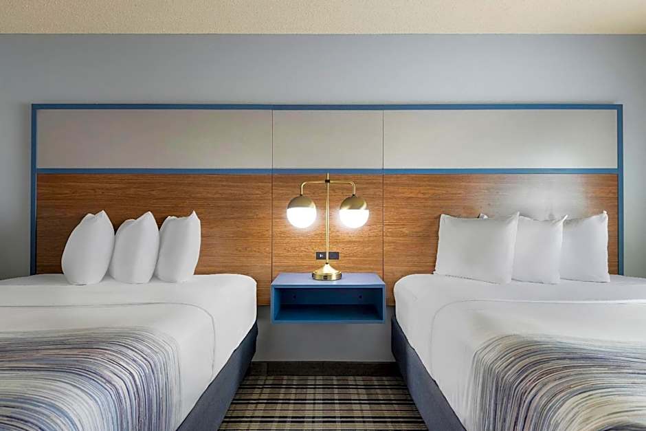 AmericInn by Wyndham Chamberlain - Conference Center