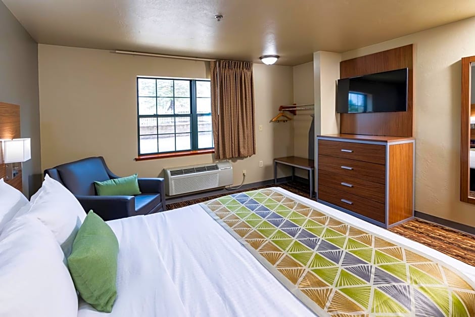 Extended Stay Airport