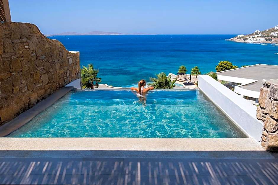 Amazon Mykonos Resort & Spa