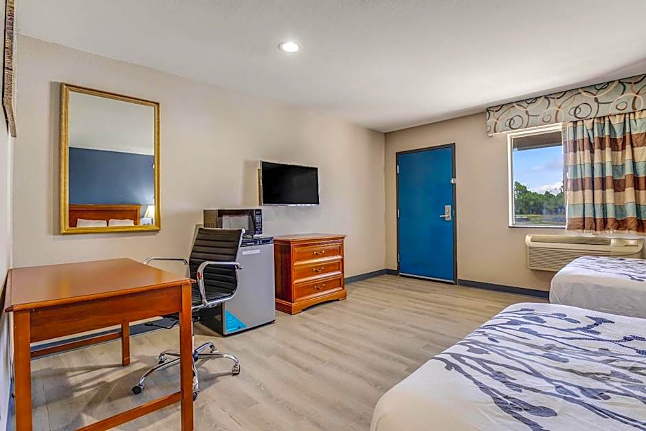 Econo Lodge Inn & Suites Enid South