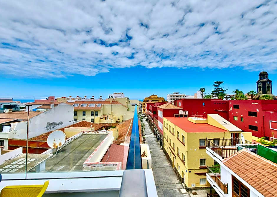 Atypicap Capsule Hostel