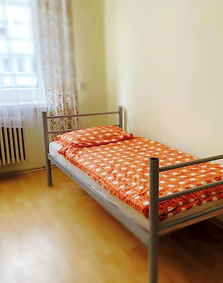 Foto 1 de 2 de Single Bed in Mixed Dormitory Room