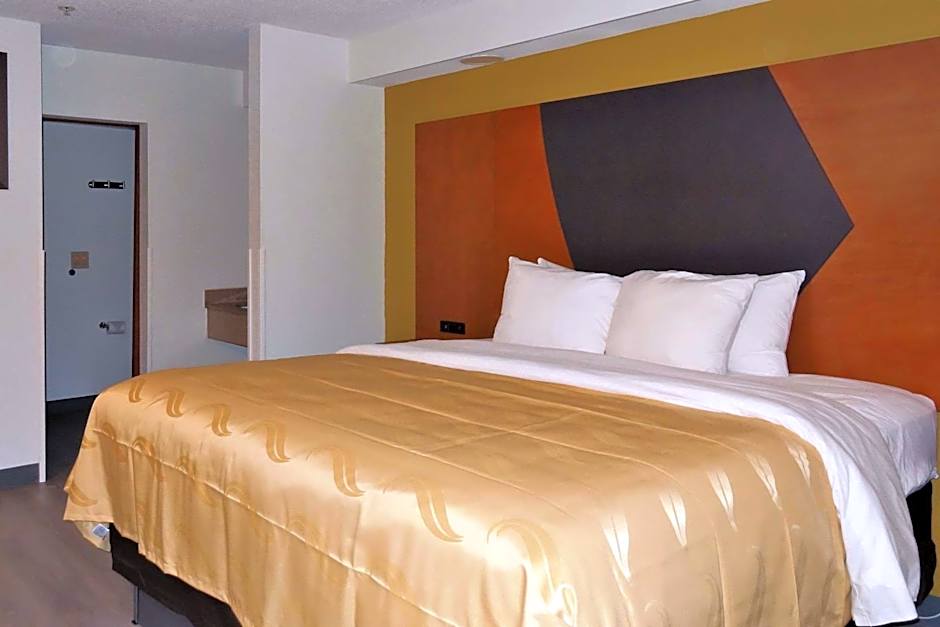 Quality Inn & Suites Raleigh North