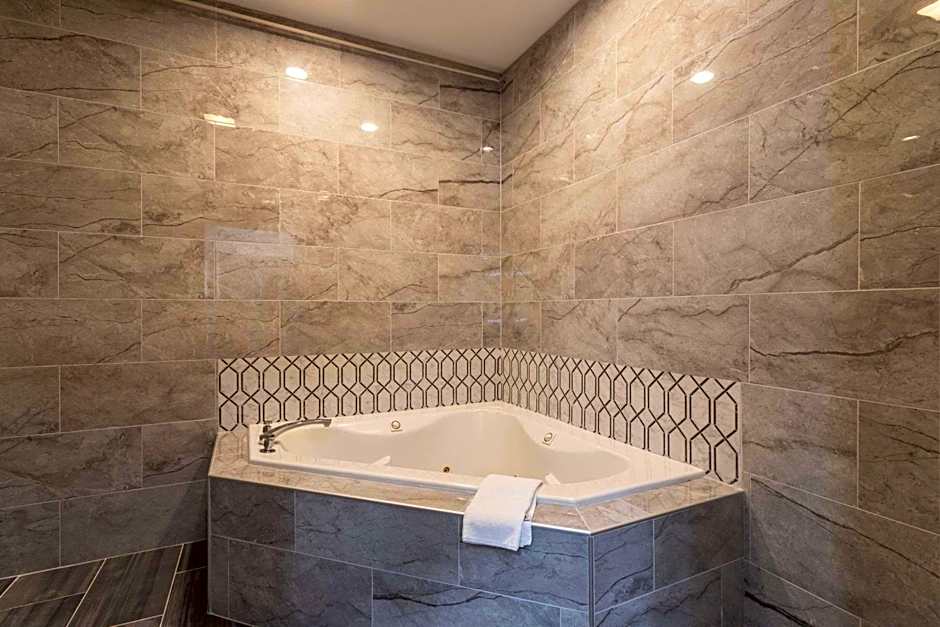 Quality Inn & Suites Pearl-Jackson