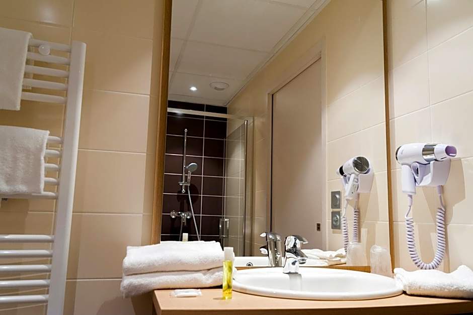 Brit Hotel Mâcon Centre Gare