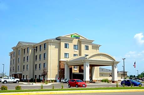 Holiday Inn Express & Suites Sidney By IHG