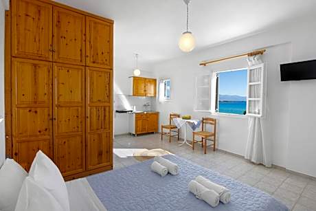 Studio with Sea View