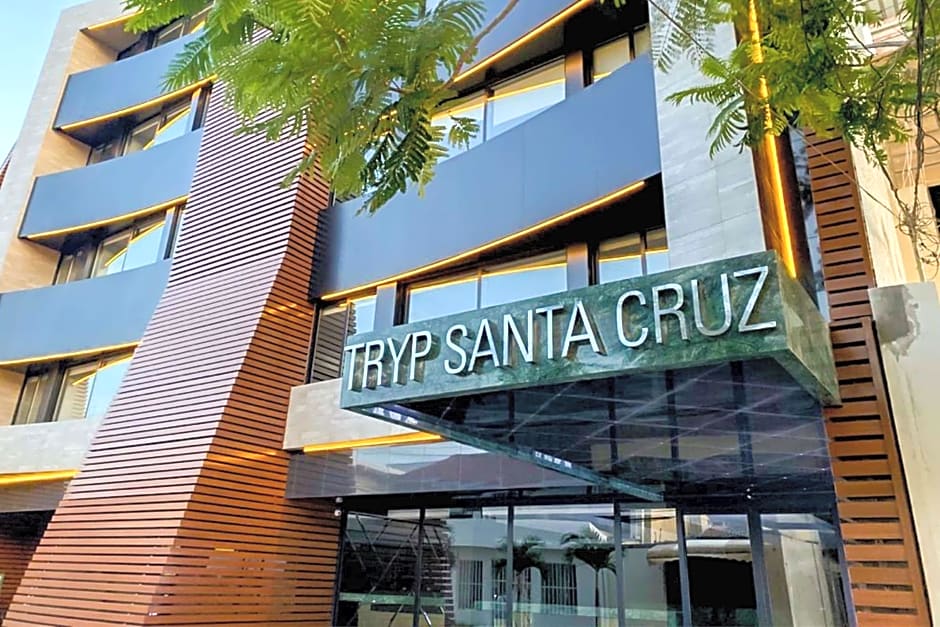 Tryp Santa Cruz