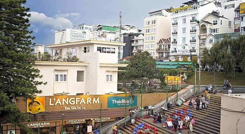 Hoang Minh Chau Hotel