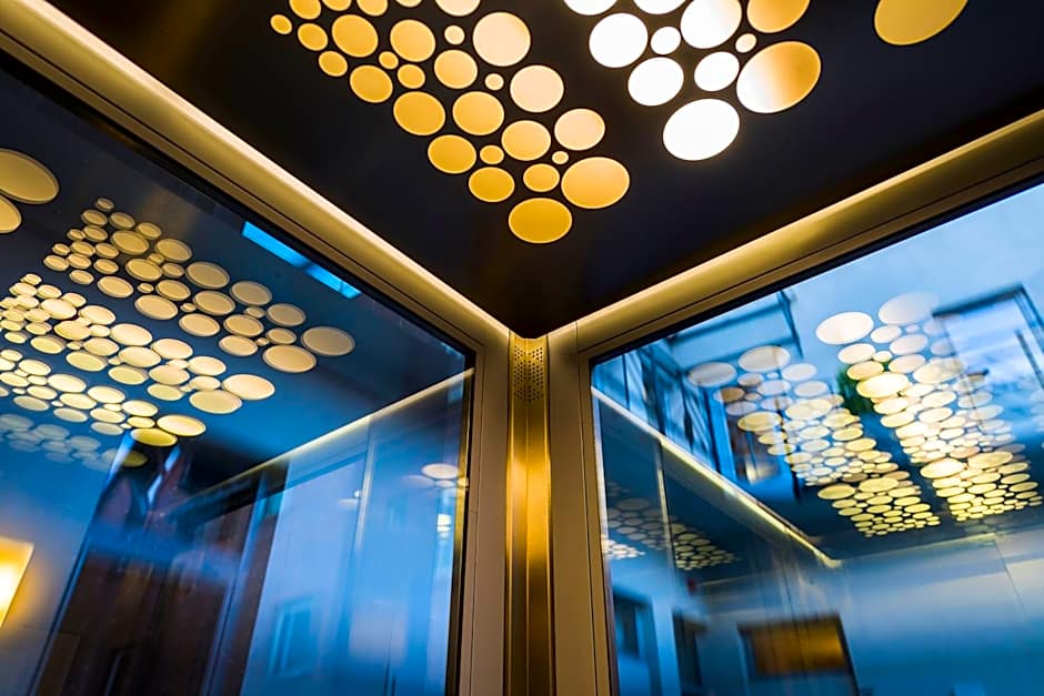 Opera Garden Hotel & Apartments