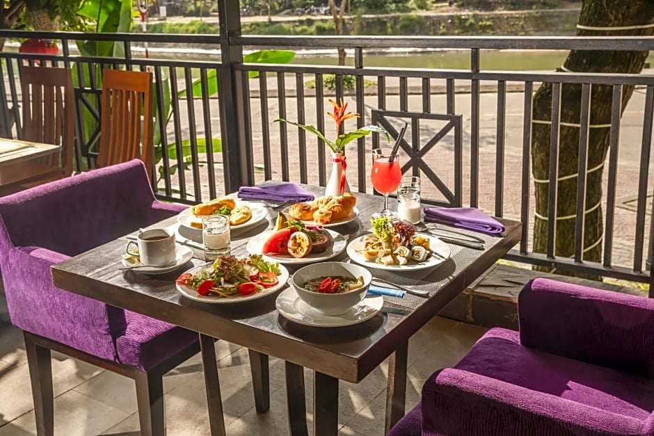 Royal Riverside Hoi An Hotel
