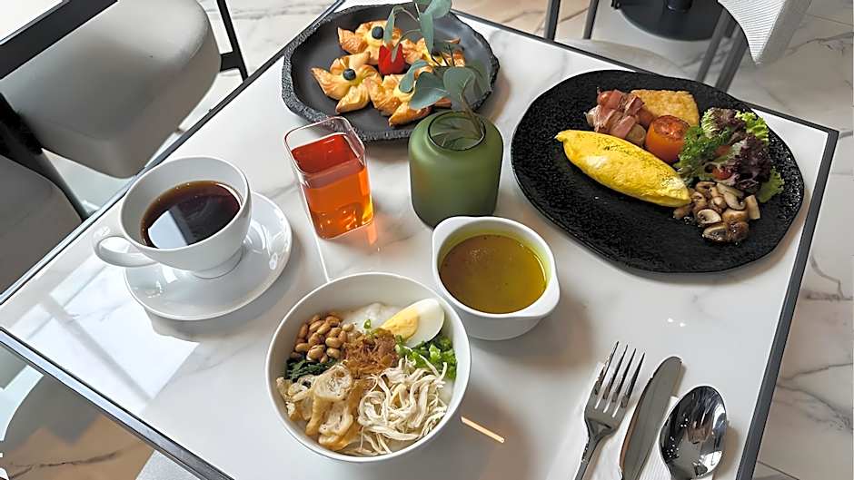 REZ Hotel Semarang