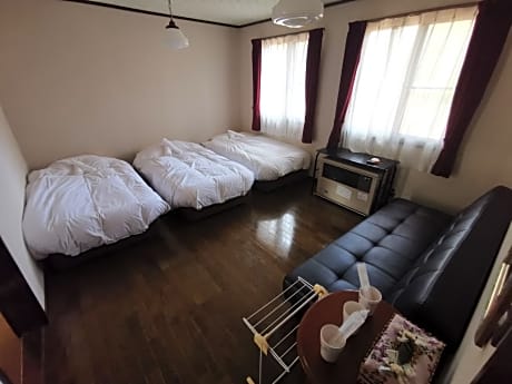 Triple Room with Shared Bathroom