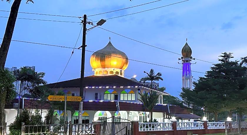 Pelangi Capsule Hostel