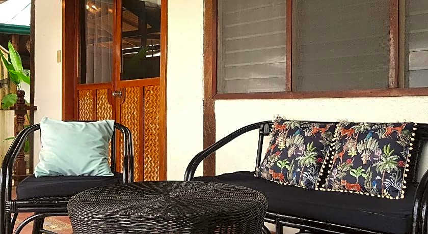 Golden Monkey Beach Hotel