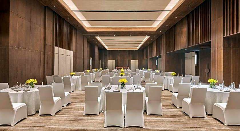 Hilton Gurugram Baani City Centre