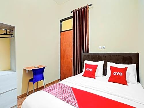 OYO 90286 Prenjak Syariah