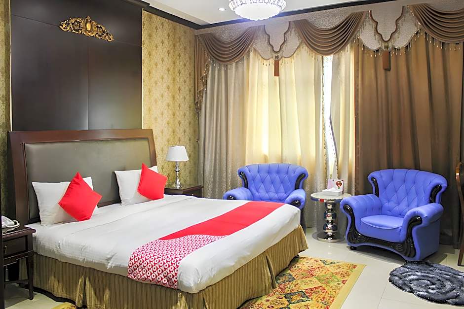 Clifton International Hotel