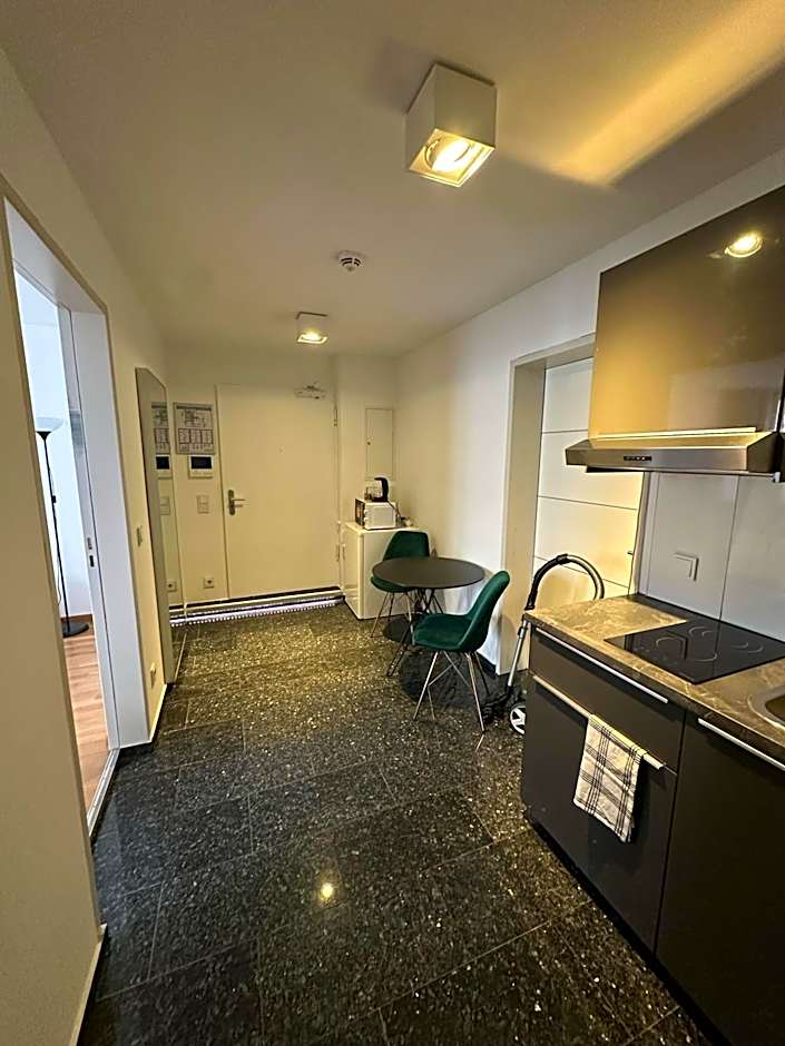 Al Nafurah Apartments