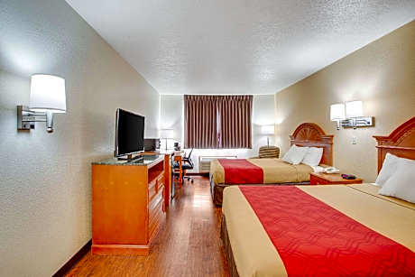 2 Queen Beds Smoking