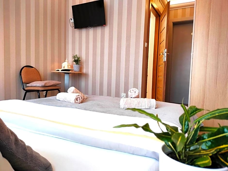 GOŚCINIEC NAD SAWĄ