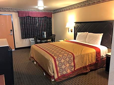 King Room - Non-Smoking