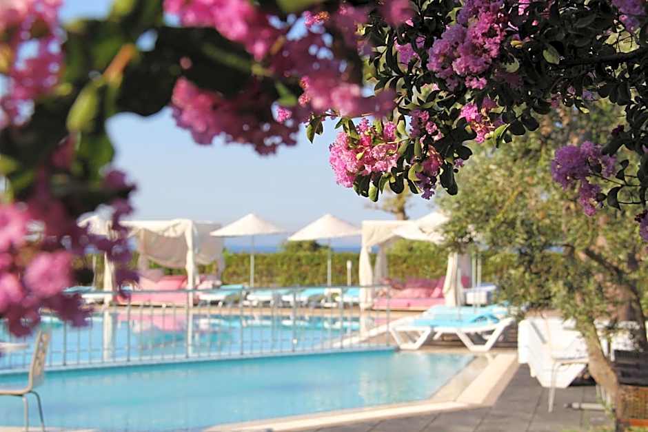 Aloria Garden Hotel