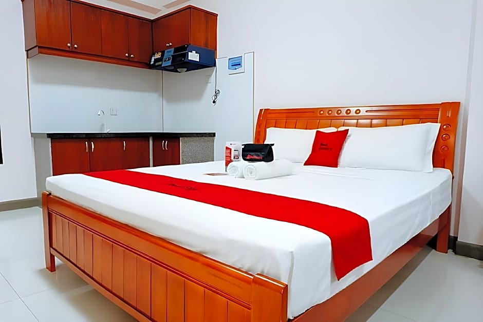 RedDoorz Plus near Camella La Brisa Lapulapu