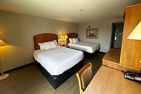 Queen Room with Two Queen Beds - Non-Smoking