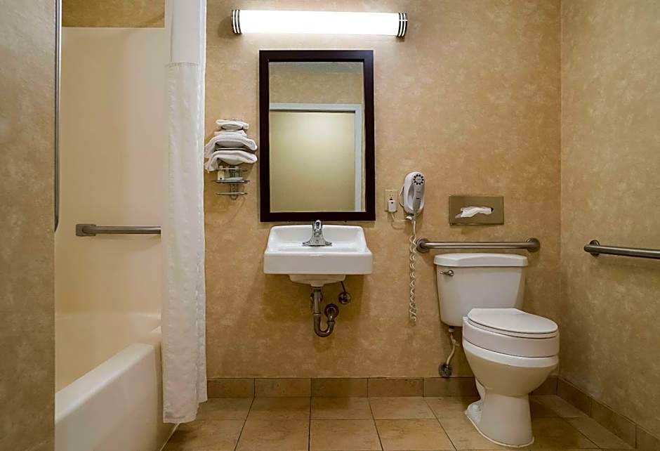 Quality Inn Grand Blanc - Flint South