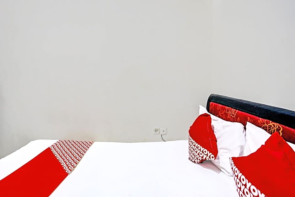 OYO Life 92190 Arya Guest House