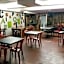 Super 8 Hotel @ Georgetown