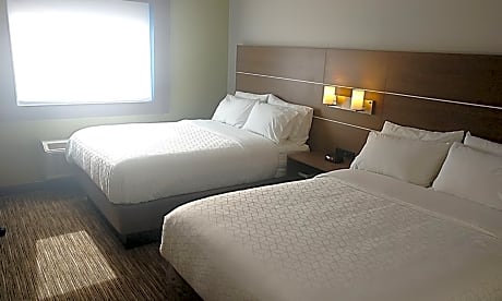 standard room, 2 queen beds